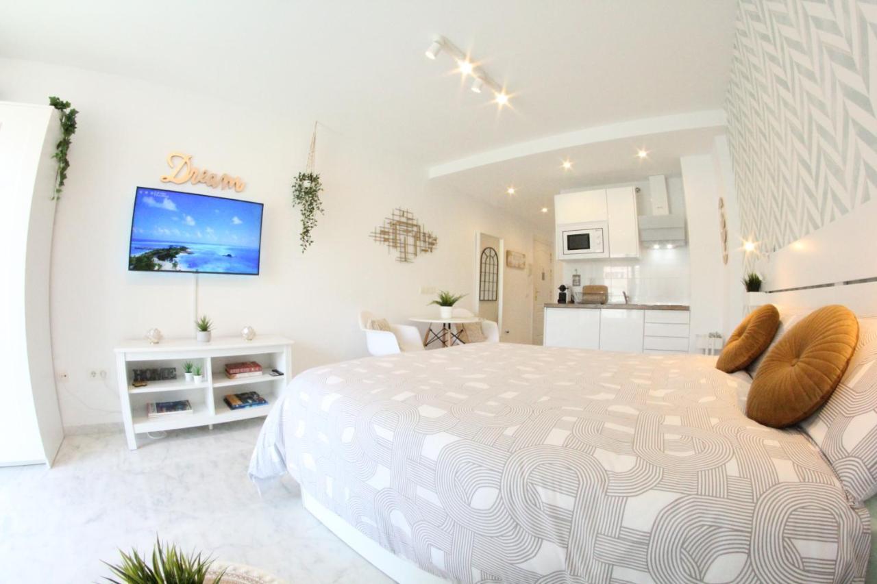 Torremolinos - New Central Studio Plata With Balcony Apartment Ngoại thất bức ảnh
